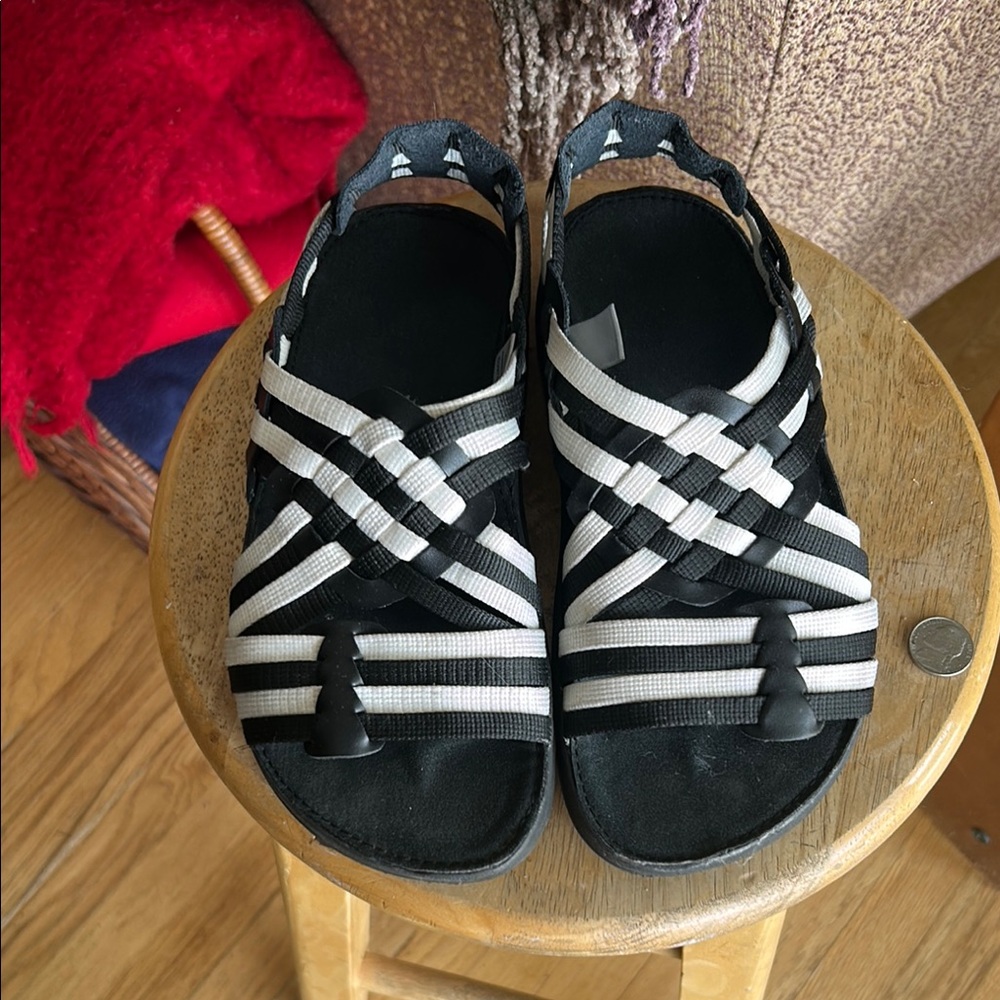 Malibu Black and White Sandals with Modern Elegance
